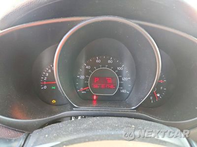 Zdjęcie 9 z 12 samochodu: 2015 KIA SOUL + VIN:KNDJP3A56F7133132 - miniatura