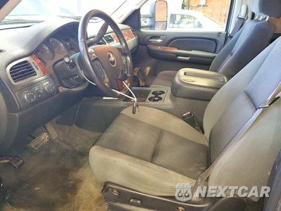Zdjęcie 7 z 13 samochodu: 2009 CHEVROLET SUBURBAN K1500 LT VIN:1GNFK26329J108278 - miniatura