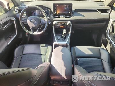 Zdjęcie 8 z 13 samochodu: 2019 TOYOTA RAV4 XSE VIN:JTMEWRFV7KJ009187 - miniatura