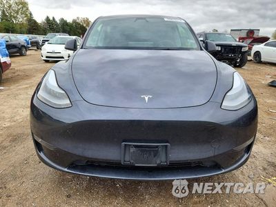 Piąte zdjęcie samochodu w środku: 2024 TESLA MODEL Y VIN:7SAYGDEE9RA274077 - miniatura