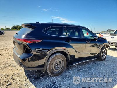 Trzecie zdjęcie samochodu z tyłu: 2024 TOYOTA HIGHLANDER XLE VIN:5TDKDRAH6RS051678 - miniatura