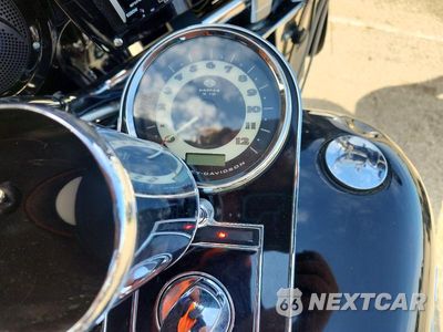 Zdjęcie 7 z 9 samochodu: 2010 HARLEY-DAVIDSON FLSTN VIN:1HD1JD517AB033091 - miniatura