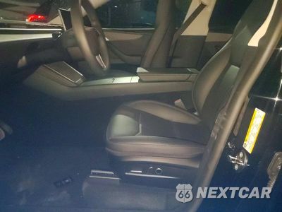 Zdjęcie 7 z 14 samochodu: 2026 TESLA MODEL Y VIN:7SAYGDEE4TF357538 - miniatura