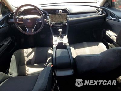 Zdjęcie 8 z 12 samochodu: 2018 HONDA CIVIC EX VIN:2HGFC2F78JH529325 - miniatura