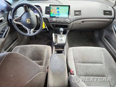 Zdjęcie 8 z 12 samochodu: 2009 HONDA CIVIC LX VIN:19XFA165X9E037660 - miniatura
