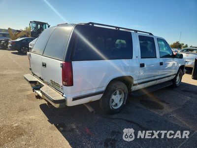 Trzecie zdjęcie samochodu z tyłu: 1999 CHEVROLET SUBURBAN C1500 VIN:3GNEC16R8XG261267 - miniatura