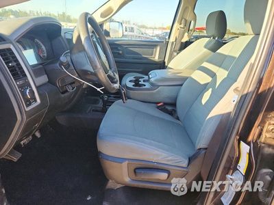 Zdjęcie 7 z 12 samochodu: 2017 RAM 2500 ST VIN:3C6UR5CJ2HG553644 - miniatura
