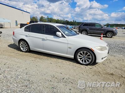 Czwarte zdjęcie samochodu z boku: 2011 BMW 328 XI VIN:WBAPK7G59BNN86669 - miniatura