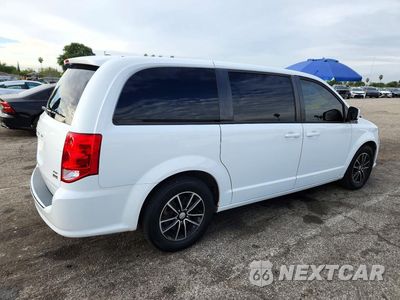 Trzecie zdjęcie samochodu z tyłu: 2019 DODGE GRAND CARAVAN GT VIN:2C4RDGEG4KR640814 - miniatura
