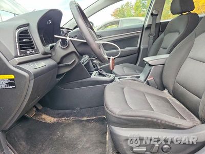 Zdjęcie 7 z 13 samochodu: 2017 HYUNDAI ELANTRA VALUE EDITION VIN:5NPD84LF8HH153175 - miniatura