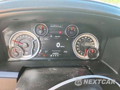 Zdjęcie 9 z 12 samochodu: 2018 RAM 1500 LARAMIE VIN:1C6RR7NT6JS196581 - miniatura