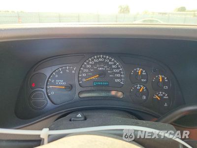 Zdjęcie 9 z 13 samochodu: 2005 GMC YUKON XL C1500 VIN:1GKEC16Z45J198418 - miniatura