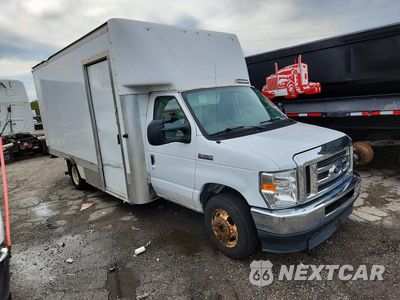 Czwarte zdjęcie samochodu z boku: 2021 FORD E350 DELIVERY TRUCK VIN:1FDWE3FN9MDC21364 - miniatura