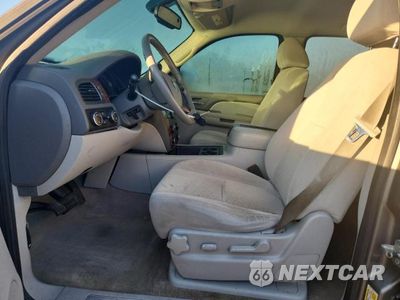 Zdjęcie 7 z 13 samochodu: 2008 CHEVROLET TAHOE K1500 VIN:1GNFK13088R111416 - miniatura