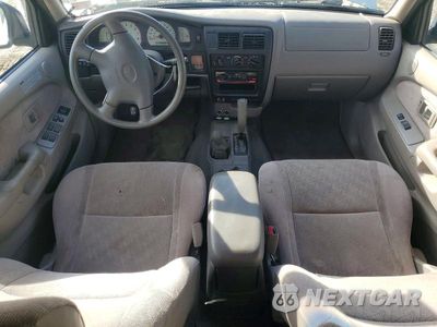 Zdjęcie 8 z 12 samochodu: 2003 TOYOTA TACOMA V6 VIN:5TEHN72N13Z273202 - miniatura