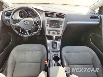 Zdjęcie 8 z 12 samochodu: 2017 VOLKSWAGEN GOLF SPORTWAGEN S VIN:3VW017AU6HM526534 - miniatura