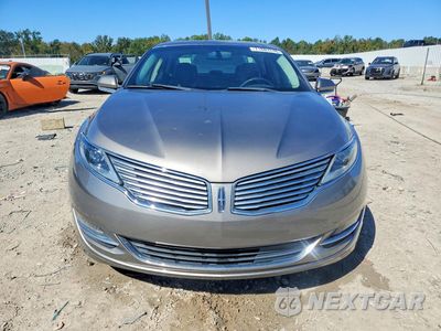 Piąte zdjęcie samochodu w środku: 2016 LINCOLN MKZ VIN:3LN6L2GK5GR623608 - miniatura
