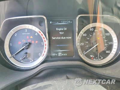 Zdjęcie 9 z 12 samochodu: 2016 NISSAN TITAN XD SV VIN:1N6BA1F25GN502047 - miniatura