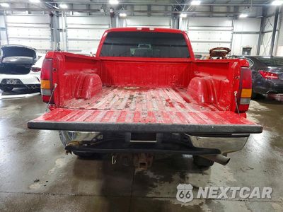 Zdjęcie 6 z 12 samochodu: 2002 CHEVROLET SILVERADO K2500 HEAVY DUTY VIN:1GCHK29U32E134618 - miniatura