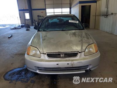 Piąte zdjęcie samochodu w środku: 1996 HONDA CIVIC DX VIN:2HGEJ6623TH510522 - miniatura