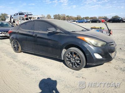 Czwarte zdjęcie samochodu z boku: 2013 HYUNDAI ELANTRA LIMITED VIN:KMHDH4AE5DU918476 - miniatura
