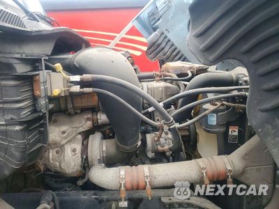 Zdjęcie 11 z 14 samochodu: 2016 FREIGHTLINER CASCADIA 125 SEMI TRUCK VIN:3AKJGLD54GSGU0275 - miniatura