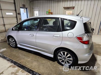 Drugie zdjęcie samochodu z przodu: 2013 HONDA FIT SPORT VIN:JHMGE8H5XDC072048 - miniatura
