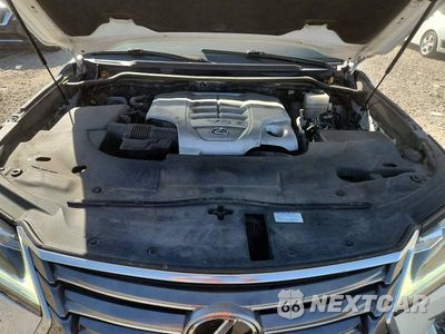 Zdjęcie 12 z 13 samochodu: 2016 LEXUS LX 570 VIN:JTJHY7AX3G4193759 - miniatura