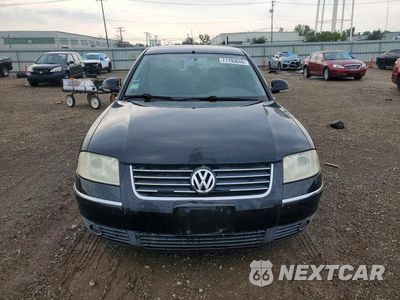Piąte zdjęcie samochodu w środku: 2005 VOLKSWAGEN PASSAT GLS 4MOTION VIN:WVWBD63B55E009607 - miniatura