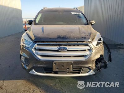 Piąte zdjęcie samochodu w środku: 2019 FORD ESCAPE TITANIUM VIN:1FMCU0J98KUB62867 - miniatura