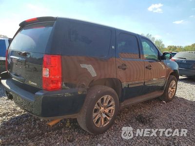 Trzecie zdjęcie samochodu z tyłu: 2010 GMC YUKON HYBRID VIN:1GKUCFDJXAR276735 - miniatura