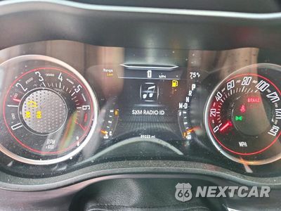 Zdjęcie 9 z 12 samochodu: 2016 DODGE CHALLENGER SXT VIN:2C3CDZAG2GH345865 - miniatura