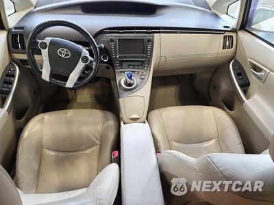Zdjęcie 8 z 13 samochodu: 2010 TOYOTA PRIUS IV VIN:JTDKN3DU9A0090212 - miniatura