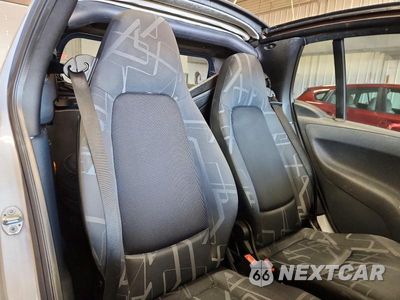 Zdjęcie 10 z 12 samochodu: 2008 SMART FORTWO PASSION VIN:WMEEK31X18K176389 - miniatura