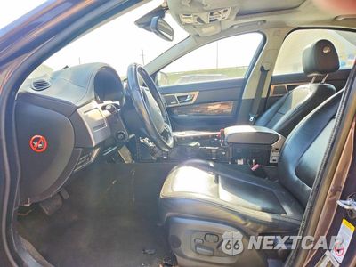 Zdjęcie 7 z 12 samochodu: 2010 JAGUAR XF SUPERCHARGED VIN:SAJWA0HE1AMR70510 - miniatura