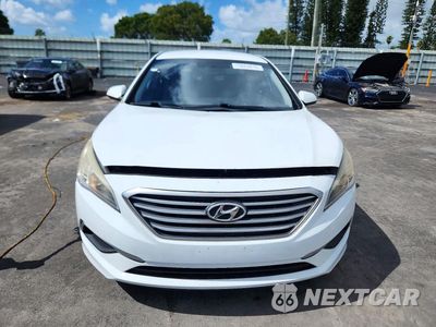 Piąte zdjęcie samochodu w środku: 2016 HYUNDAI SONATA SE VIN:5NPE24AF8GH365176 - miniatura