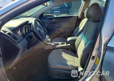Zdjęcie 7 z 12 samochodu: 2011 HYUNDAI SONATA SE VIN:5NPEC4AC3BH152440 - miniatura