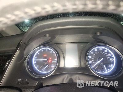 Zdjęcie 9 z 14 samochodu: 2018 TOYOTA CAMRY SE VIN:4T1B11HK3JU636208 - miniatura