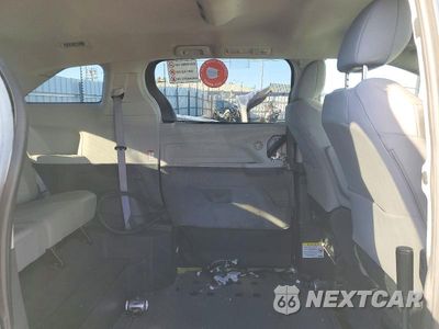 Zdjęcie 11 z 13 samochodu: 2022 TOYOTA SIENNA LE VIN:5TDKSKFC7NS071216 - miniatura