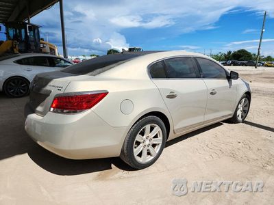 Trzecie zdjęcie samochodu z tyłu: 2010 BUICK LACROSSE CXL VIN:1G4GC5EG3AF152566 - miniatura