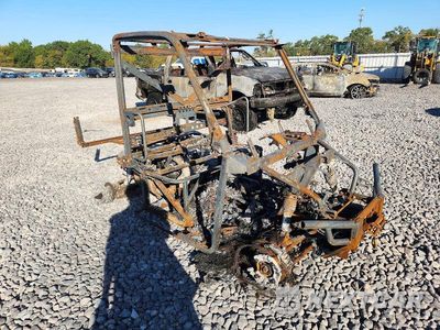 2017 POLARIS RANGER UTILITY VEHICLE 4XARTE872H8028528 - główne zdjęcie licytacji z USA - miniatura