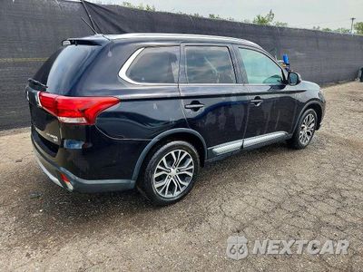 Trzecie zdjęcie samochodu z tyłu: 2016 MITSUBISHI OUTLANDER GT VIN:JA4JZ4AX4GZ020930 - miniatura