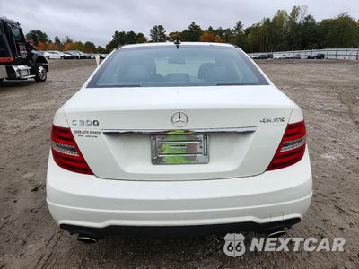 Zdjęcie 6 z 12 samochodu: 2012 MERCEDES-BENZ C 300 4MATIC VIN:WDDGF8BB6CR193352 - miniatura
