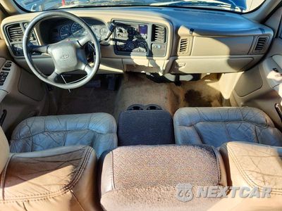 Zdjęcie 8 z 13 samochodu: 2002 CHEVROLET SUBURBAN K1500 VIN:3GNFK16ZX2G287336 - miniatura