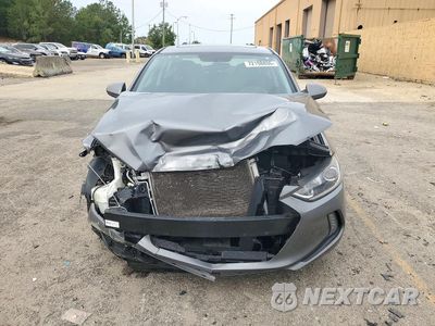 Piąte zdjęcie samochodu w środku: 2018 HYUNDAI ELANTRA VALUE EDITION VIN:5NPD84LFXJH339225 - miniatura