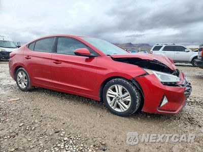 Czwarte zdjęcie samochodu z boku: 2019 HYUNDAI ELANTRA VALUE EDITION VIN:5NPD84LF3KH466142 - miniatura