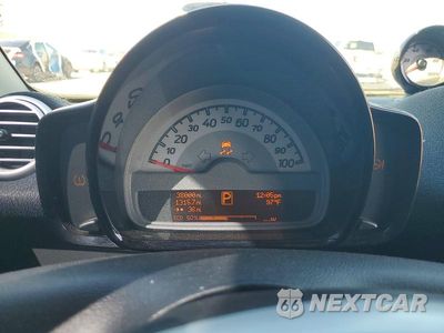 Zdjęcie 9 z 13 samochodu: 2014 SMART FORTWO VIN:WMEEJ9AA7EK732928 - miniatura