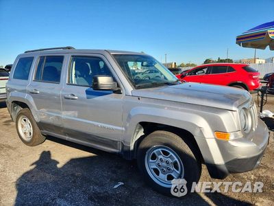 Czwarte zdjęcie samochodu z boku: 2017 JEEP PATRIOT SPORT VIN:1C4NJPBA8HD150153 - miniatura