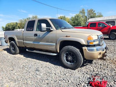 Czwarte zdjęcie samochodu z boku: 2006 GMC SIERRA K2500 HEAVY DUTY VIN:1GTHK29U36E114455 - miniatura