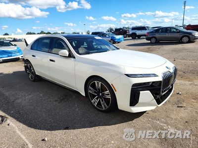 Czwarte zdjęcie samochodu z boku: 2024 BMW I7 XDRIVE60 VIN:WBY53EJ09RCP70474 - miniatura